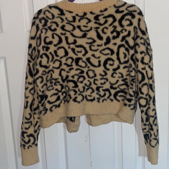 For love & Lemons  leopard faux fur Franki cropped sweater - Picture 9 of 15